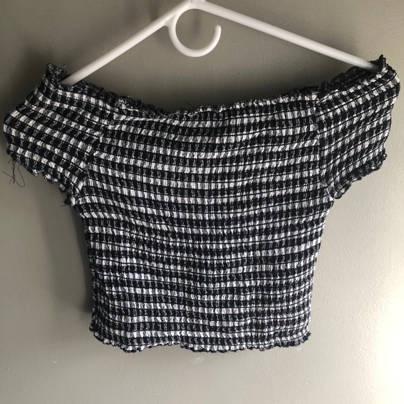 Kendall and Kylie off the shoulder top - Picture 1 of 4